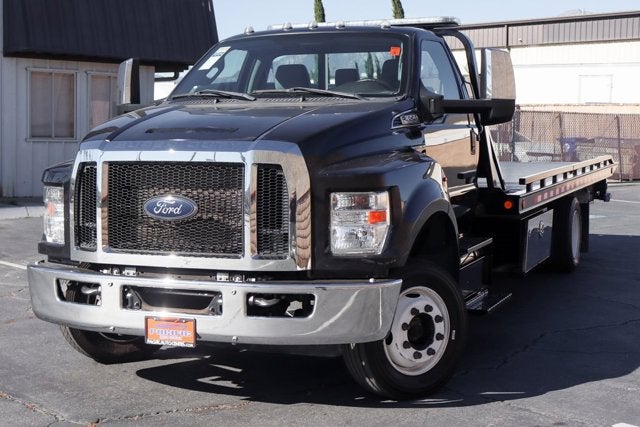 2023 Ford F-650SD Base