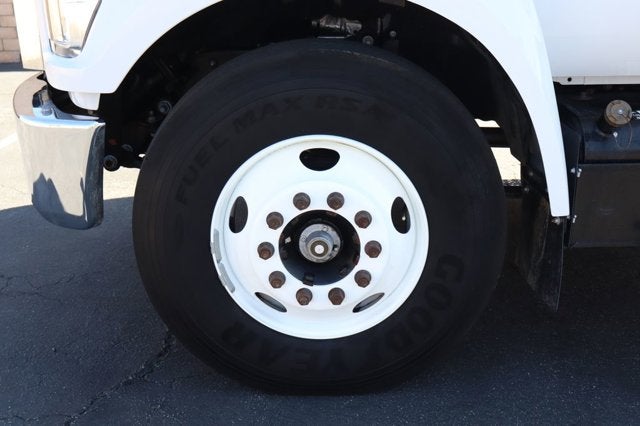 2021 Ford F-650SD Base