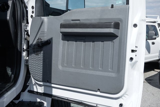 2016 Ford F-650SD Base