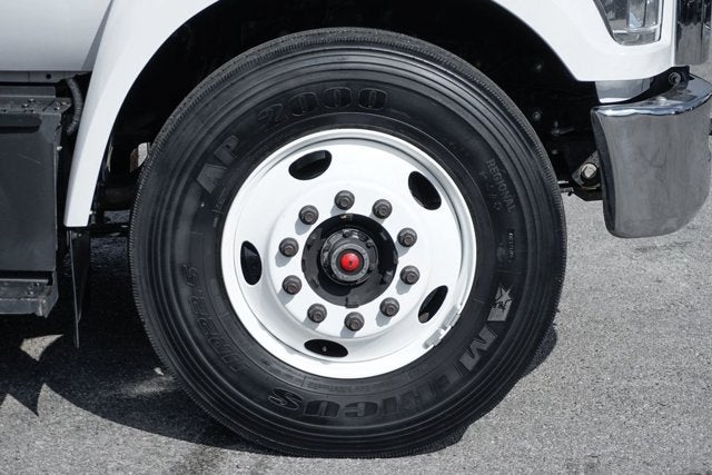 2016 Ford F-650SD Base