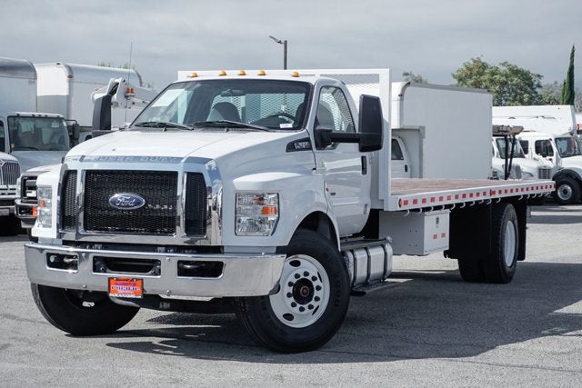 2016 Ford F-650SD Base