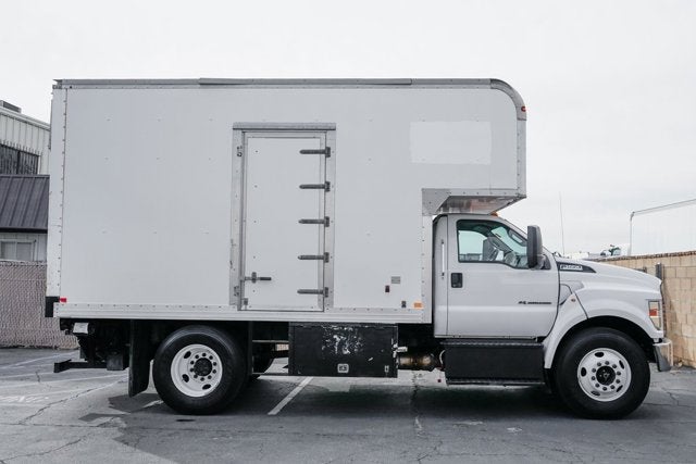 2016 Ford F-650SD Base
