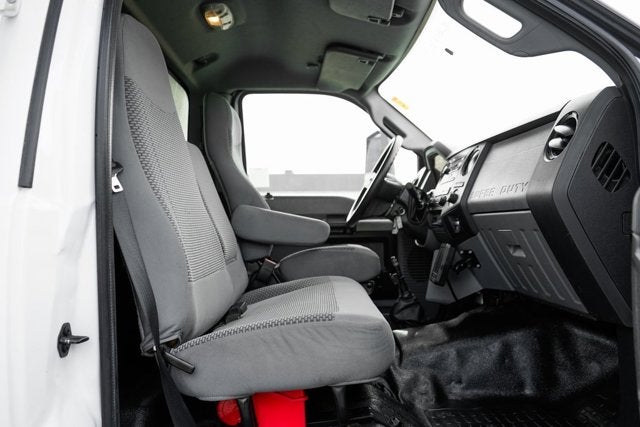 2016 Ford F-650SD Base
