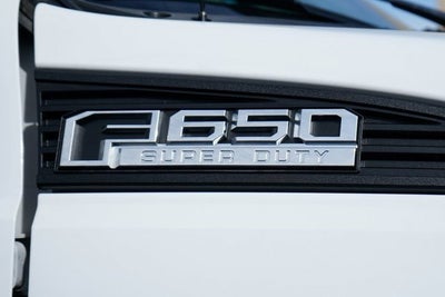 2016 Ford F-650SD Base