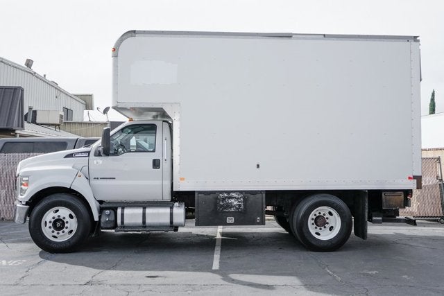 2016 Ford F-650SD Base