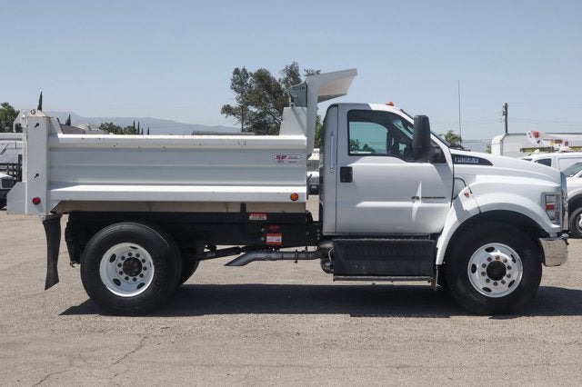 2022 Ford F-650SD Base