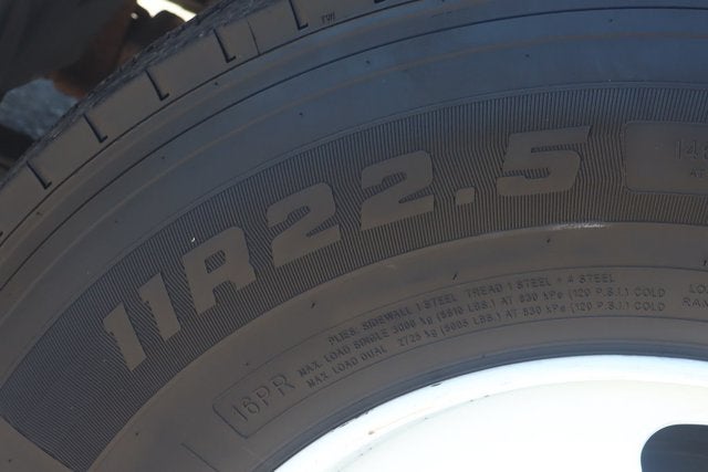 2022 Ford F-650SD Base