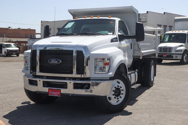 2022 Ford F-650SD Base