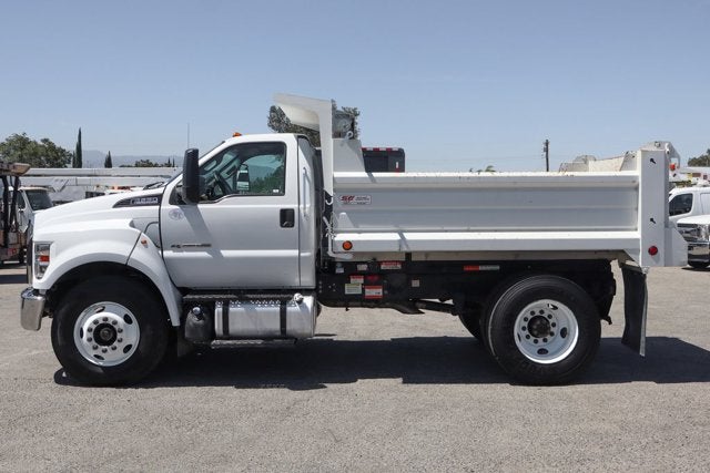 2022 Ford F-650SD Base