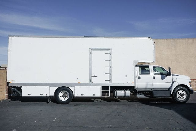 2016 Ford F-650SD Base