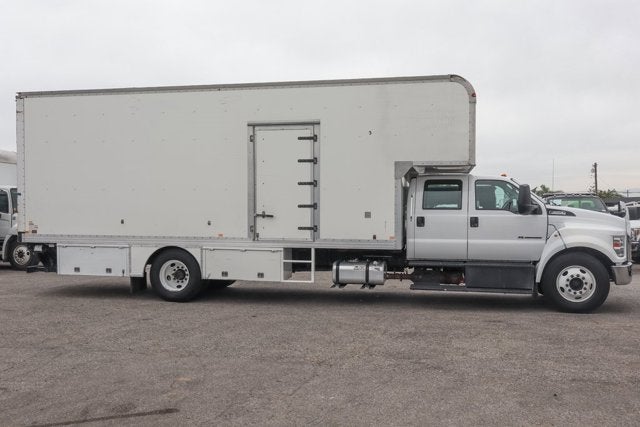2016 Ford F-650SD Base