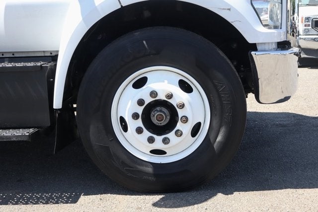 2016 Ford F-650SD Base