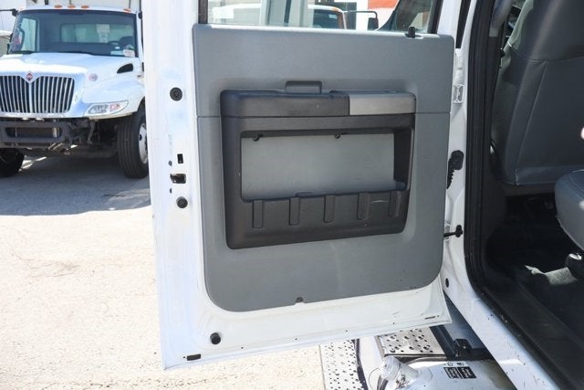 2017 Ford F-650SD Base