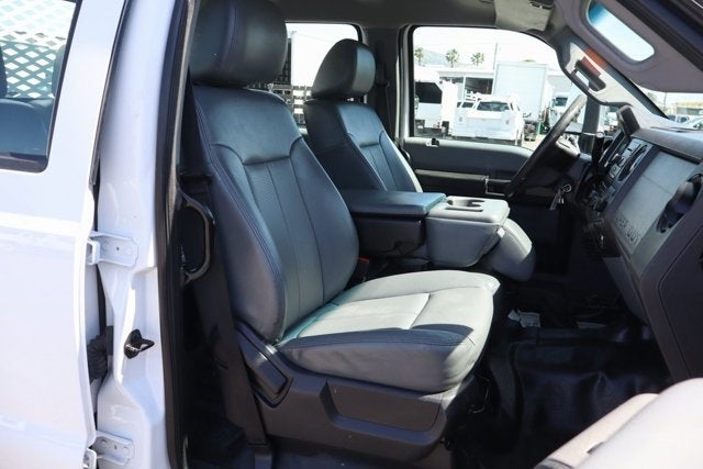 2017 Ford F-650SD Base