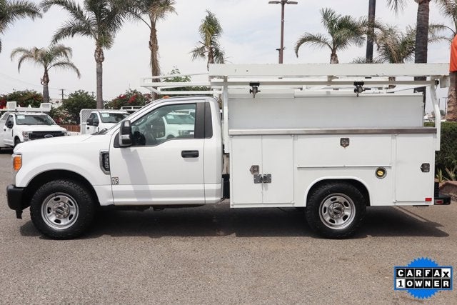 2017 Ford Super Duty F-350 SRW XL