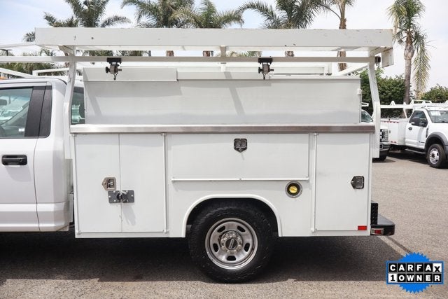 2017 Ford Super Duty F-350 SRW XL