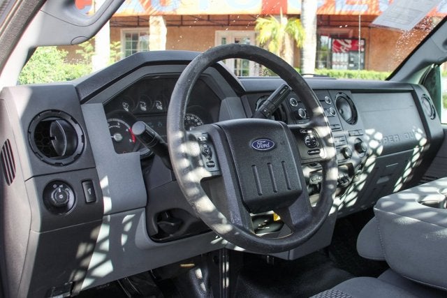 2015 Ford F-550SD XL