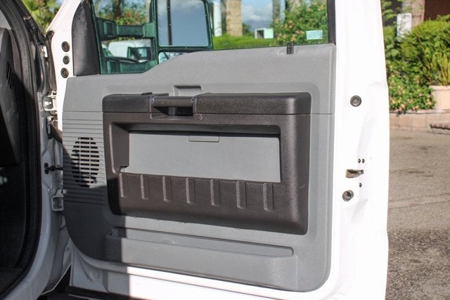 2015 Ford F-550SD XL