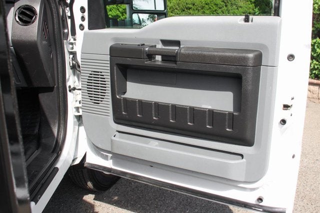 2016 Ford F-550 Regular Duty Chassis