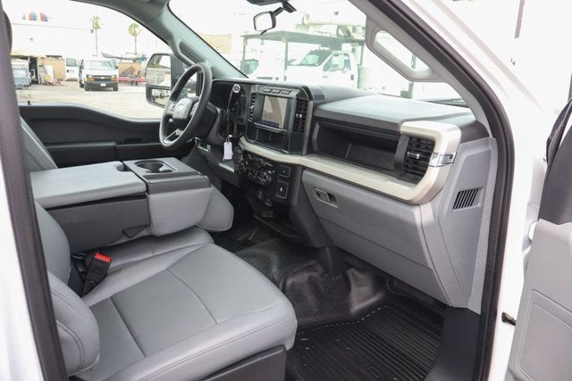 2024 Ford F-550SD XL
