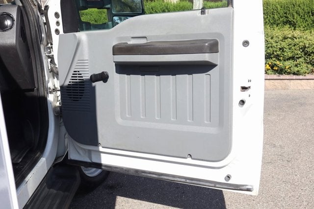 2016 Ford F-550SD XL