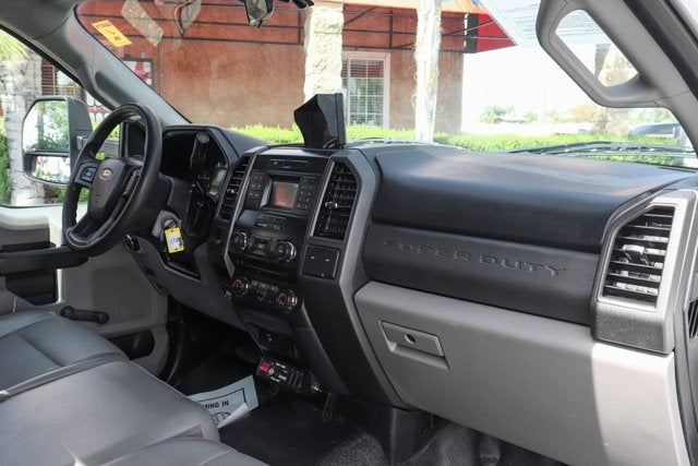 2017 Ford F-550SD XL