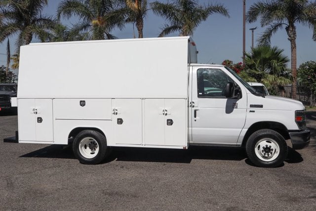 2016 Ford E-350SD Base
