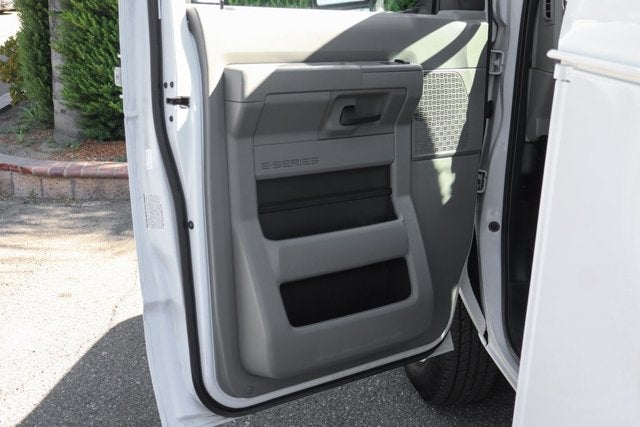 2016 Ford E-350SD Base