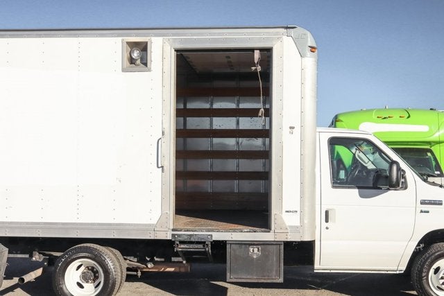 2016 Ford E-350SD Base