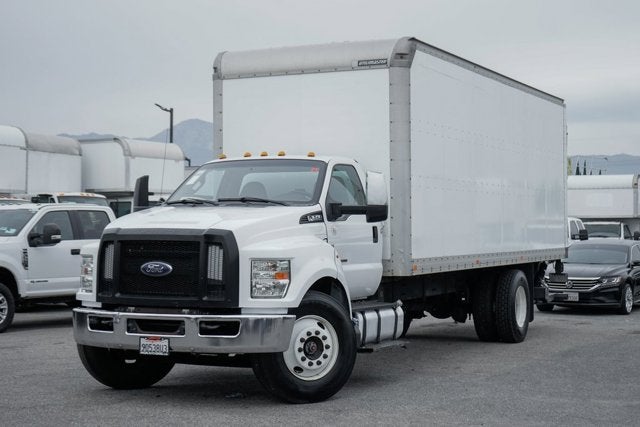 2017 Ford F-650SD Base