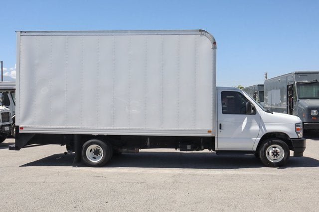 2024 Ford E-450SD Base