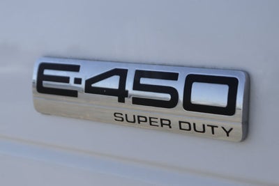 2022 Ford E-Series Cutaway Base