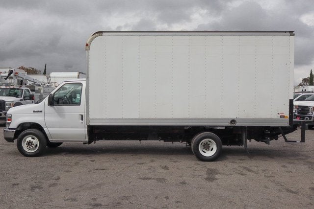 2018 Ford E-450SD Base