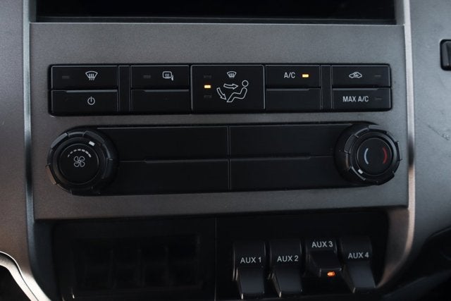 2022 Ford F-750SD Base