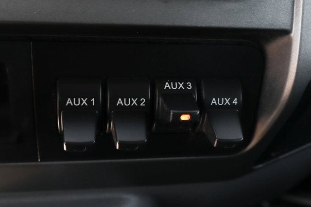 2022 Ford F-750SD Base