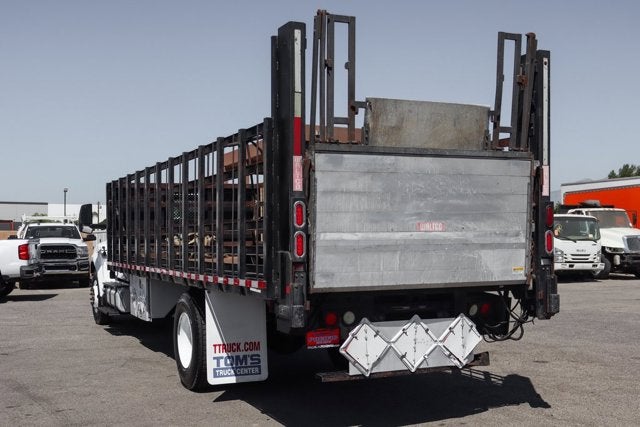 2022 Ford F-750SD Base