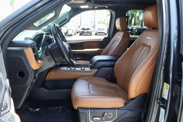 2024 Ford Expedition Max Platinum