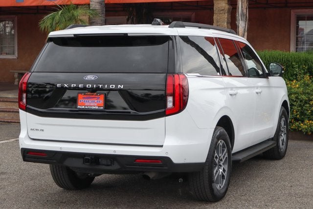 2025 Ford Expedition Active