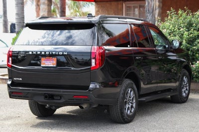 2025 Ford Expedition Active