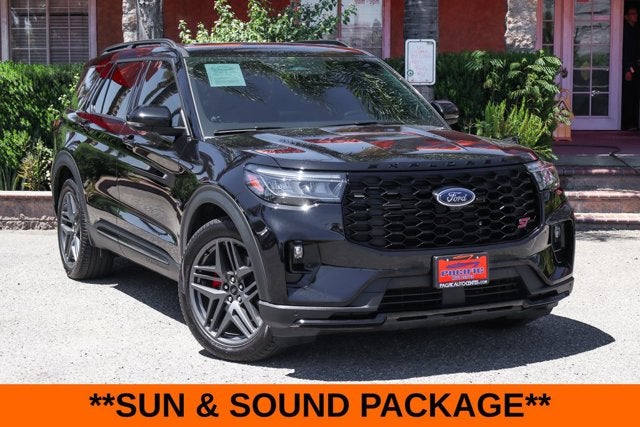 2025 Ford Explorer ST