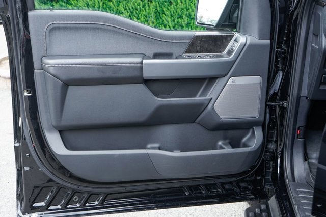 2022 Ford F-150 Lightning Lariat