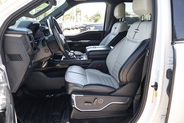 2022 Ford F-150 Lightning Platinum