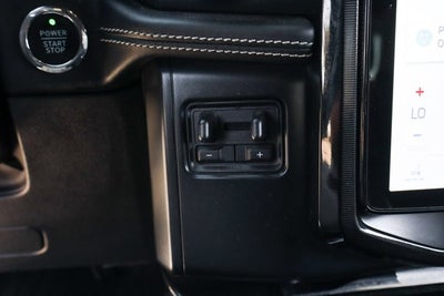 2022 Ford F-150 Lightning Platinum