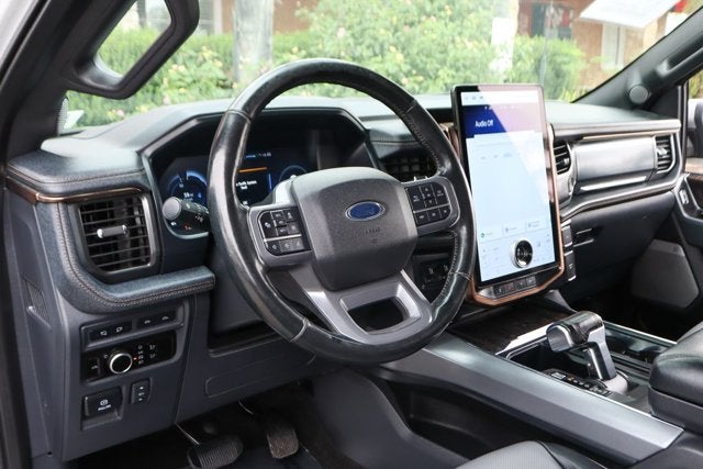 2023 Ford F-150 Lightning Lariat