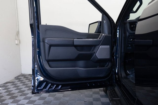 2024 Ford F-150 Lightning Lariat