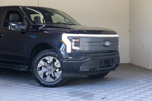 2024 Ford F-150 Lightning Lariat
