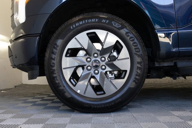 2024 Ford F-150 Lightning Lariat