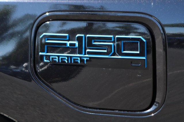 2025 Ford F-150 Lightning Lariat