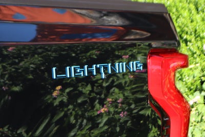 2025 Ford F-150 Lightning Lariat