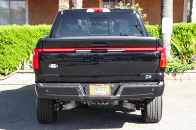 2025 Ford F-150 Lightning Lariat